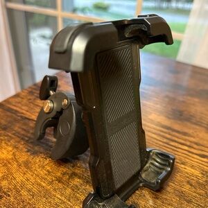 Black Phone Mount Holder